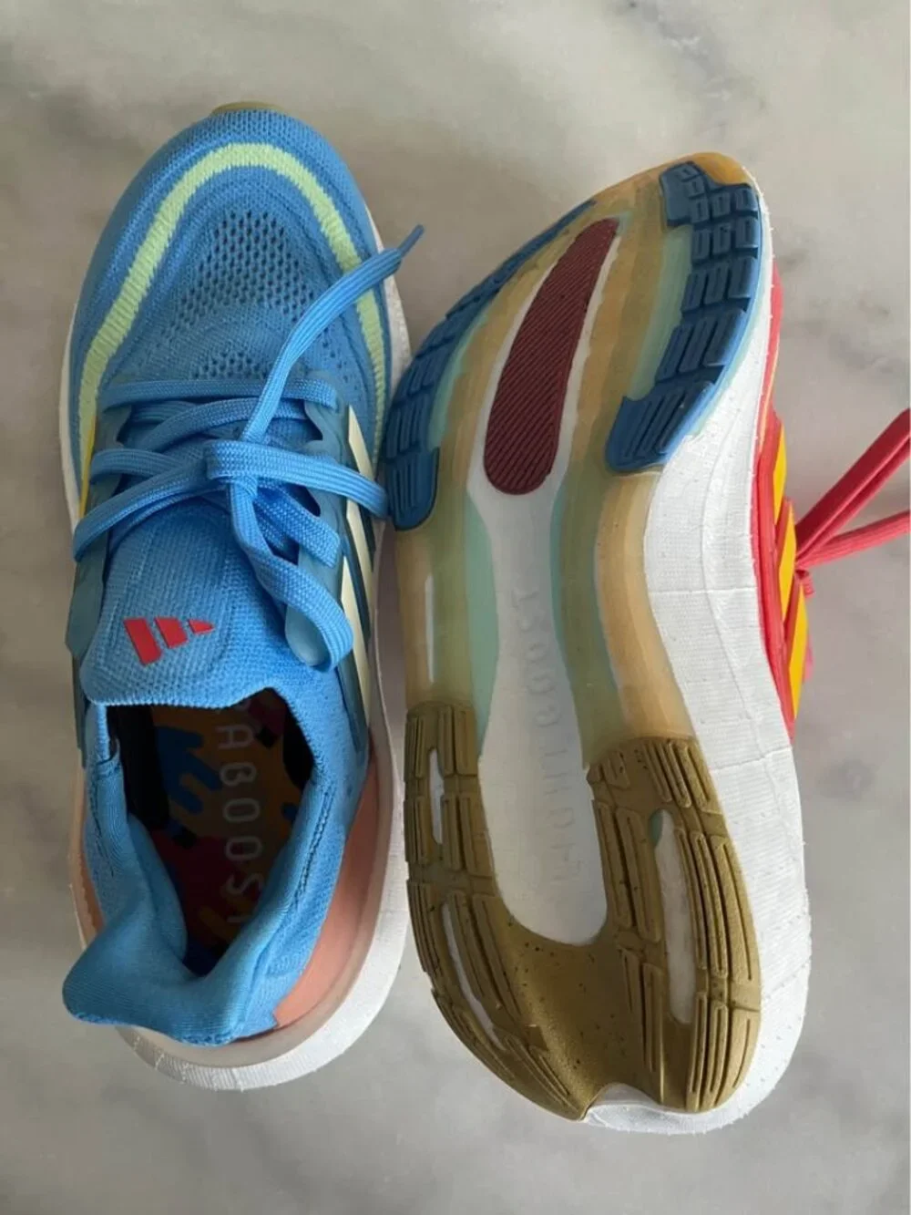 Adidas Ultra Boost - Picture 3 of 3